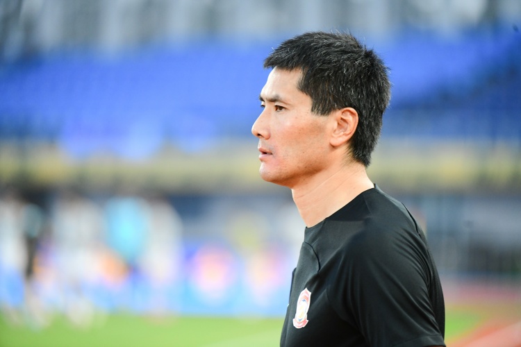 記者：中超“青島德比”今天下午上演，兩隊均將排出五外援陣容